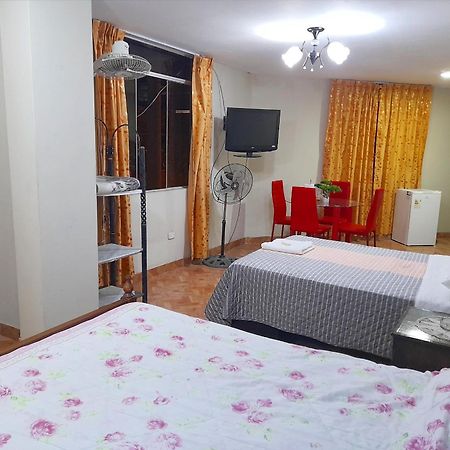 Отель Travel House Ика Экстерьер фото