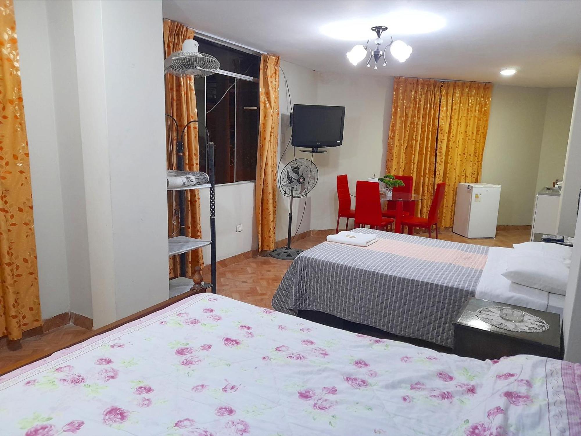 Отель Travel House Ика Экстерьер фото